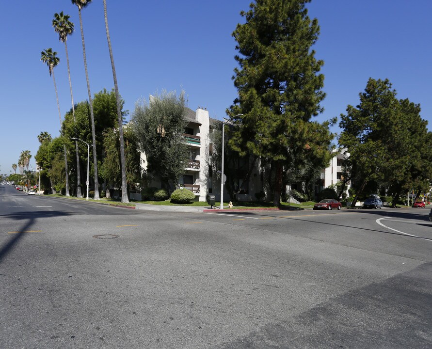 Harvard Townhome Apartments in Los Angeles, CA - Building Photo