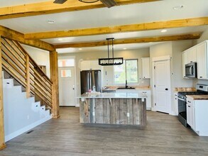27 Roosevelt Dr in Pagosa Springs, CO - Building Photo - Building Photo