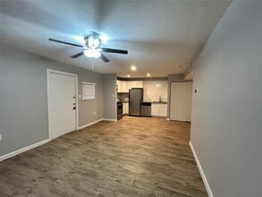 2810 Beauchamp St in Houston, TX - Foto de edificio - Building Photo