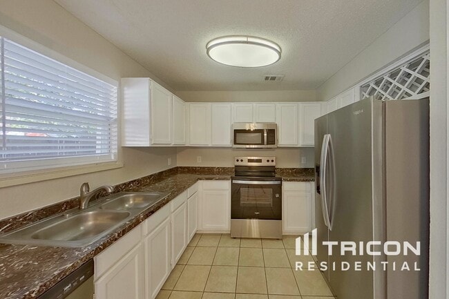 609 Eagle Trace Dr in Arlington, TX - Building Photo - Building Photo
