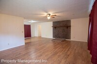 317 Delaware St photo'