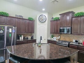 13216 Moonlit Lake Ln in Pearland, TX - Building Photo