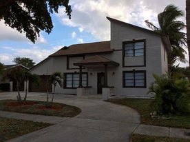 1316 N Mangonia Dr in West Palm Beach, FL - Building Photo