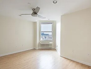 244 S 49th St in Philadelphia, PA - Building Photo - Building Photo