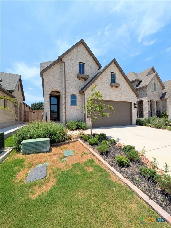 property at 977 Easy Gruene