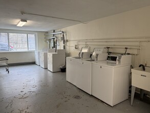 205 Kent St, Unit 44 in Brookline, MA - Building Photo - Building Photo