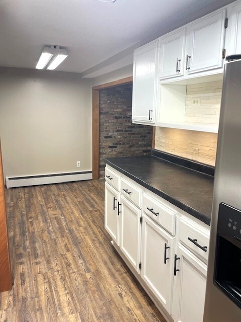 9901 Runnymeade Ln in Minnetonka, MN - Building Photo