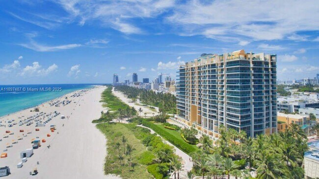 1455 Ocean Dr in Miami Beach, FL - Building Photo - Building Photo