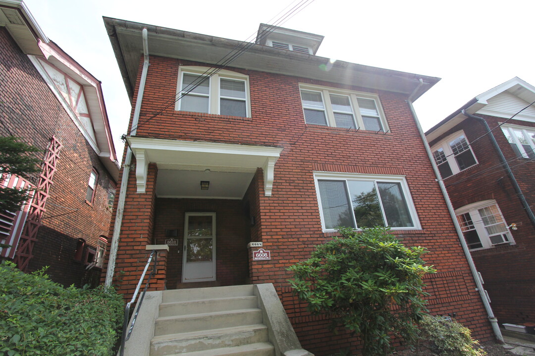 6610 Ridgeville St in Pittsburgh, PA - Building Photo