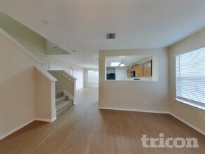 19 Bedford Bay in San Antonio, TX - Building Photo - Building Photo