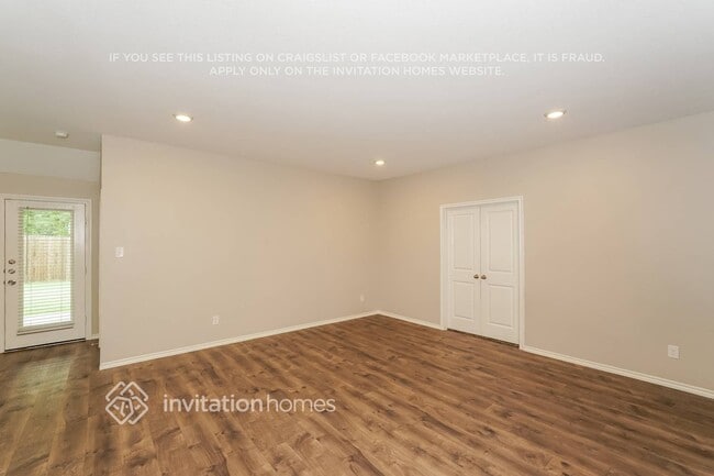 1532 Woodlake Dr in Waxahachie, TX - Building Photo - Building Photo