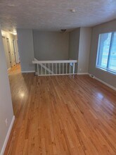 6811 S 140th Ave in Omaha, NE - Building Photo - Building Photo