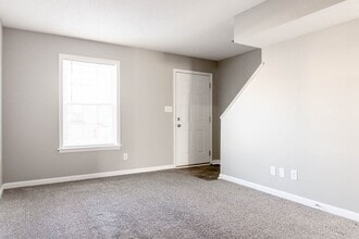 1650 Baltimore Dr. in Clarksville, TN - Building Photo - Interior Photo