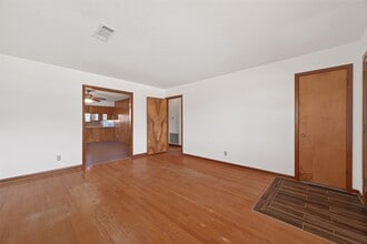 2607 Penfield Dr in Pasadena, TX - Building Photo - Building Photo