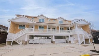 9 S Granville Ave, Unit D in Margate City, NJ - Building Photo