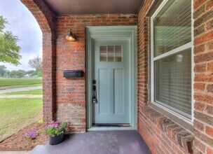 841 NW 33rd St, Unit A in Oklahoma City, OK - Building Photo - Building Photo