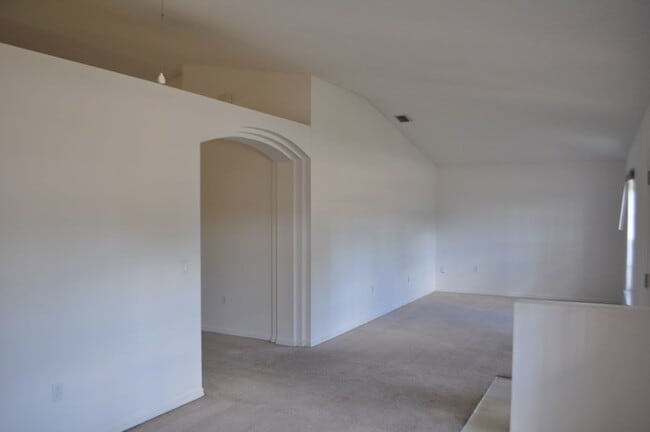 33 Rybark Ln in Palm Coast, FL - Building Photo - Building Photo