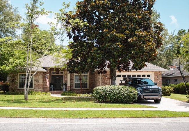 property at 807 Coldwater Creek Cir
