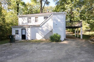 2187 Plantation Ln in Chamblee, GA - Building Photo