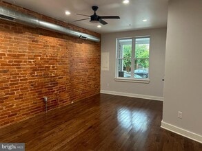 4923 Florence Ave in Philadelphia, PA - Building Photo - Building Photo