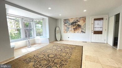 324 Avon St in Philadelphia, PA - Building Photo - Building Photo