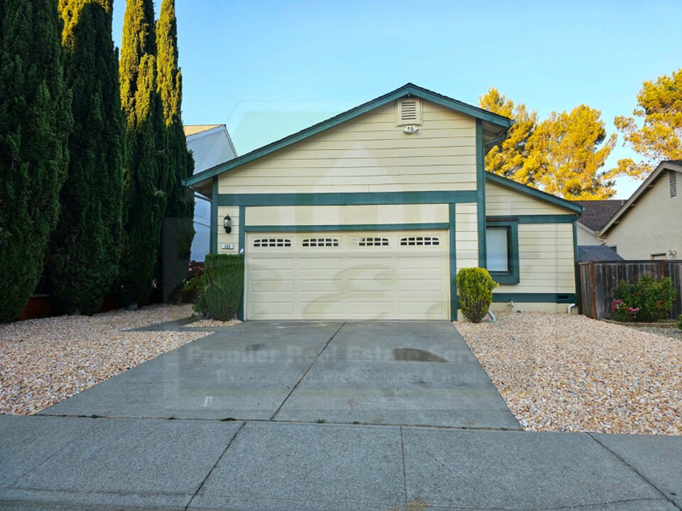 188 Dartford St in Hercules, CA - Building Photo