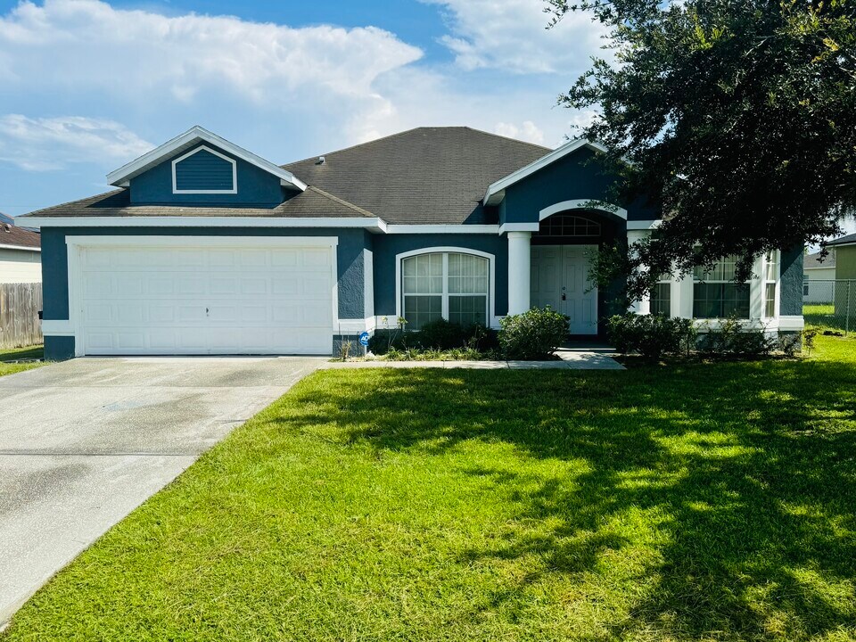 520 Gull Dr in Kissimmee, FL - Building Photo