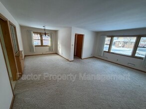 245 Wheeler Ave in North Mankato, MN - Building Photo - Building Photo