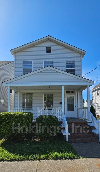 827 Marshall Ave in Norfolk, VA - Building Photo
