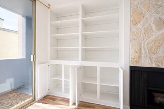 421 La Fayette Park Pl in Los Angeles, CA - Building Photo - Building Photo