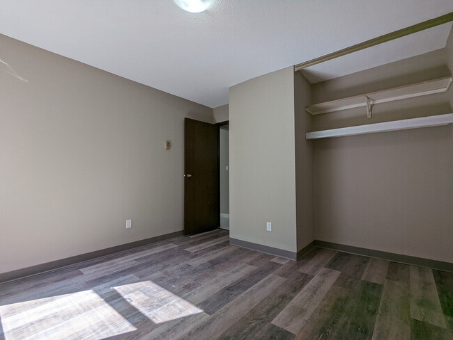 Prince George Connaught Apartments in Prince George, BC - Building Photo - Building Photo