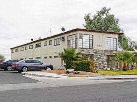 317 S 11th St in Las Vegas, NV - Building Photo