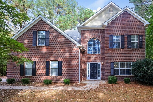 property at 19 Woodlake Dr