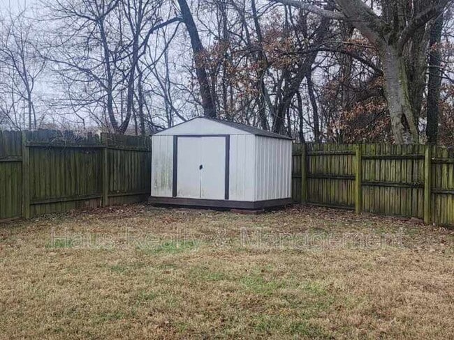 property at 3257 Veranda Cir