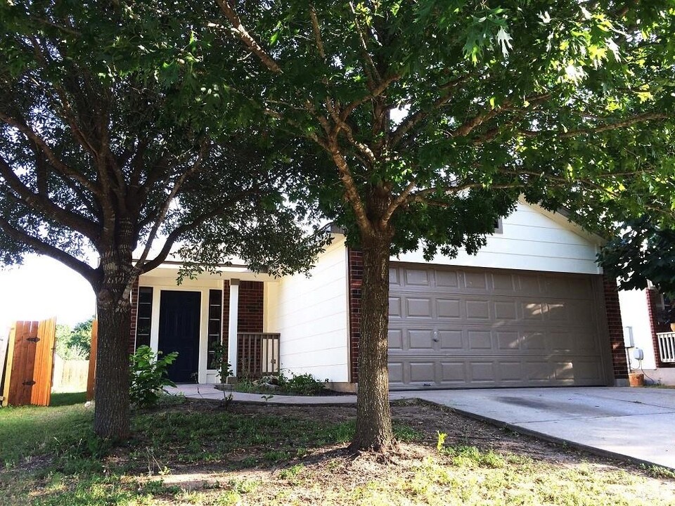 1105 Stanislaws Dr in Austin, TX - Building Photo