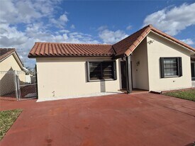 1453 SW 137th Pl in Miami, FL - Building Photo