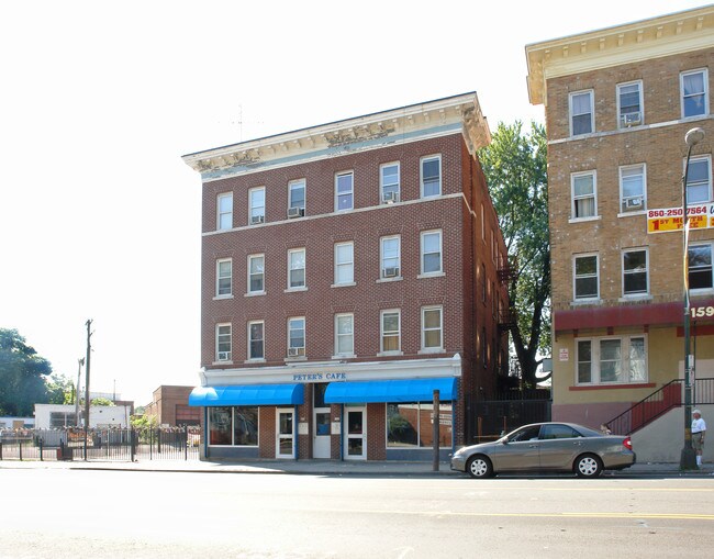 1585-1589 Park St in Hartford, CT - Building Photo - Building Photo