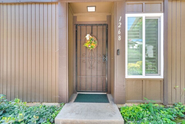 1268 Tarryglen Ln in San Dimas, CA - Building Photo - Building Photo