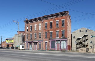 124-128 W Liberty in Cincinnati, OH - Building Photo