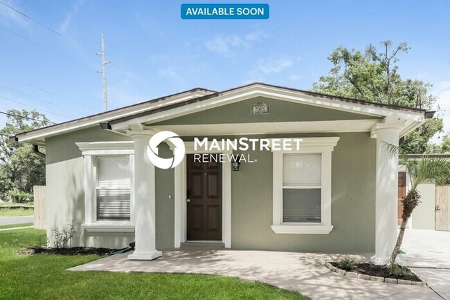 property at 505 E Palmetto Ave
