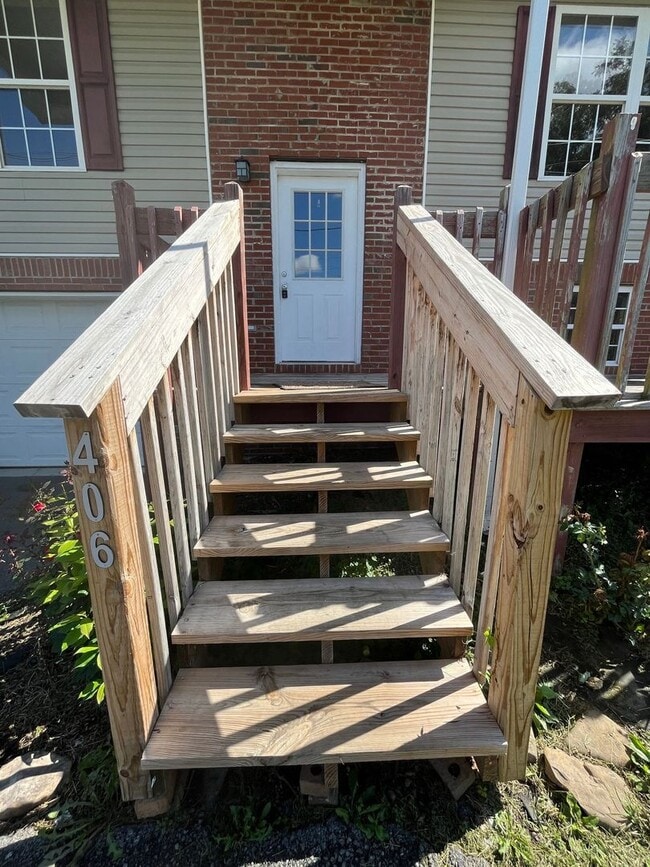 406 Humane Way in Newport, TN - Building Photo - Building Photo
