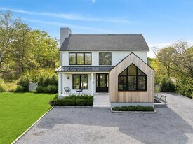 28 Canoe Place Rd in Hampton Bays, NY - Building Photo