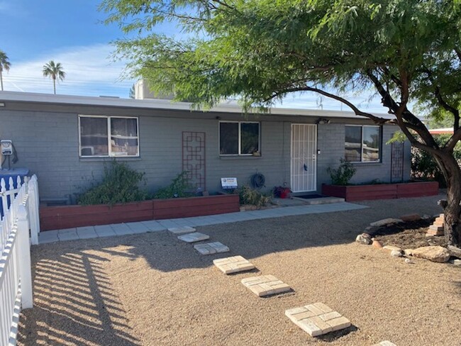 4366 E 28th St in Tucson, AZ - Building Photo - Building Photo