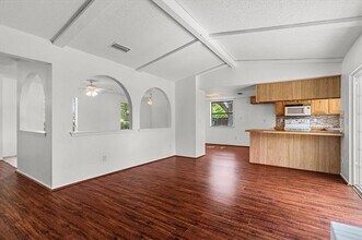 2804 Royal Oaks Dr in Plano, TX - Building Photo - Building Photo