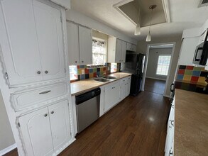 9015 Eldora Dr in Houston, TX - Building Photo - Building Photo