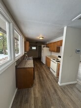 1313 SW Clontarf St in Topeka, KS - Building Photo - Building Photo