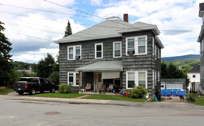 786 2nd Ave, Unit 3 in Berlin, NH - Foto de edificio