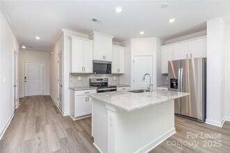 4143 Smt Wds Dr in Charlotte, NC - Building Photo - Building Photo