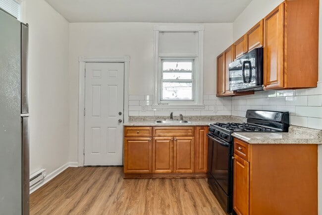property at 4808 N Franklin St