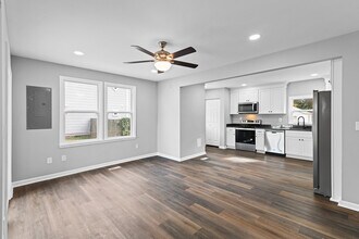 121 Glendale Ave in Norfolk, VA - Building Photo - Building Photo